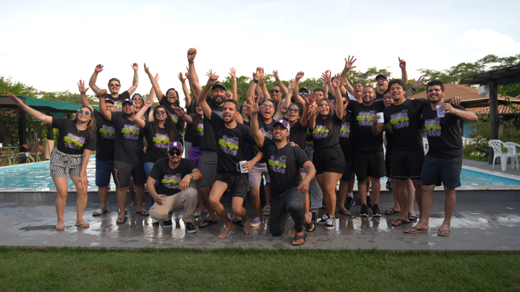 6B3FFBA4 27F0 4210 B2E3 B4AF9302DDC8 -